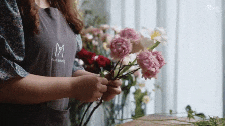 一起来绑一束花吧！今年最流行韩式与俄罗斯「花艺设计：花束&花盒」